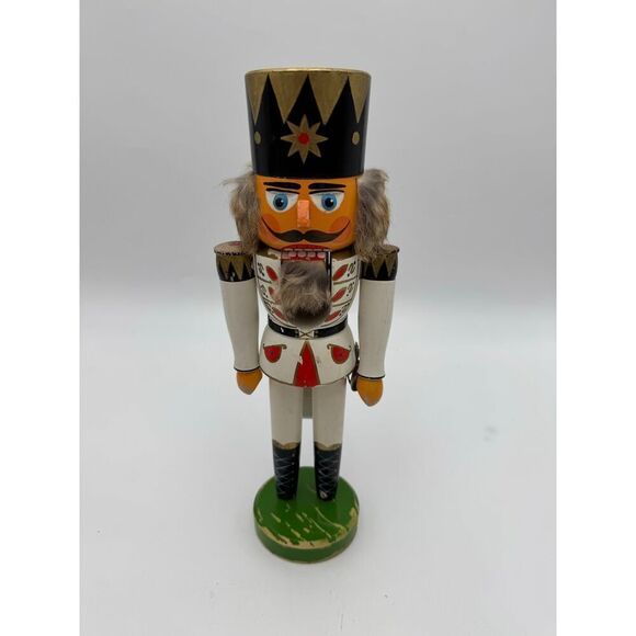 Traditional Wooden Nutcracker Figurine -‎ Classic Holiday Decor - Picture 1 of 7